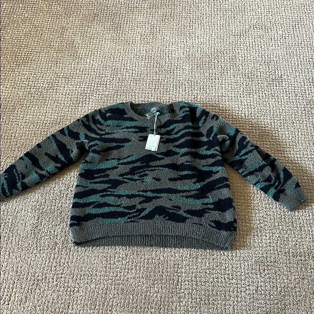Women’s Barefoot Dreams Camouflage Sweater - Size 1x